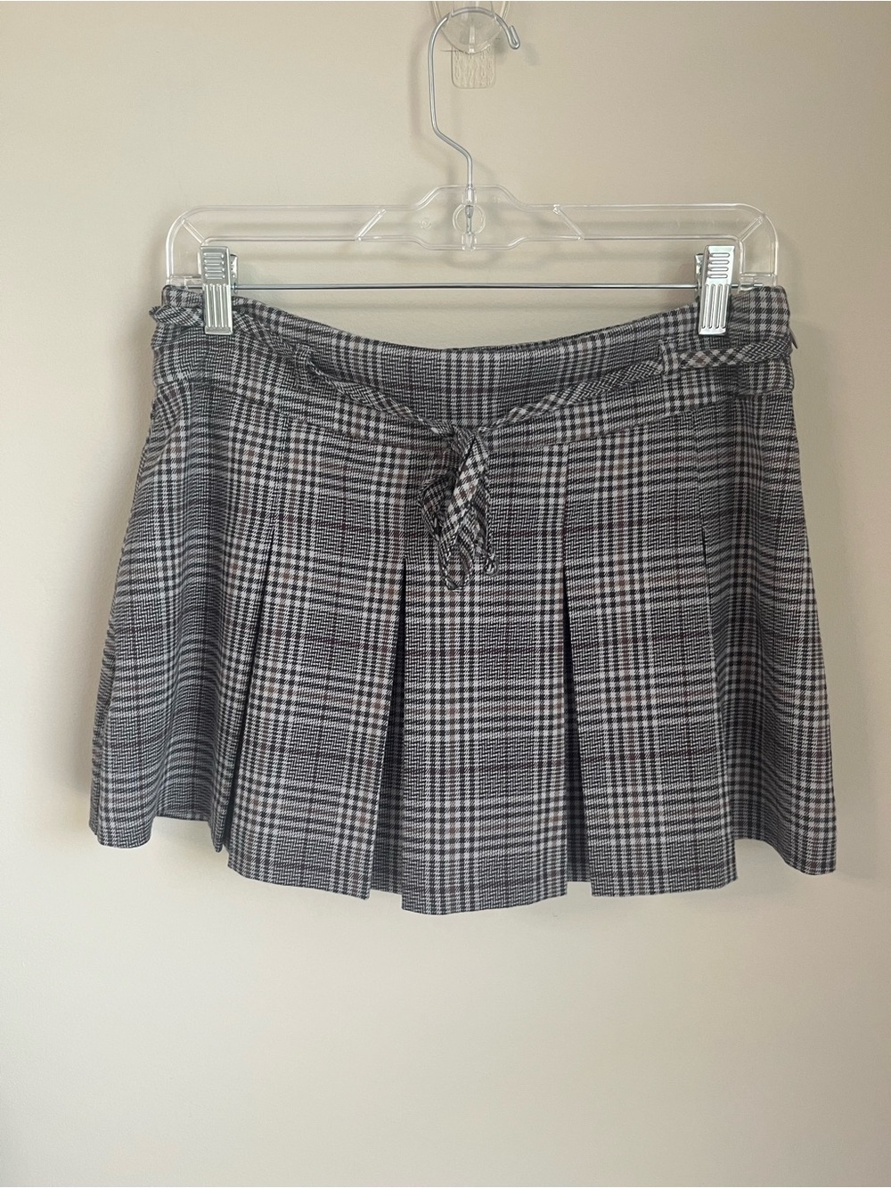 NWT Hollister Black & White Plaid Pleated Mini Skort